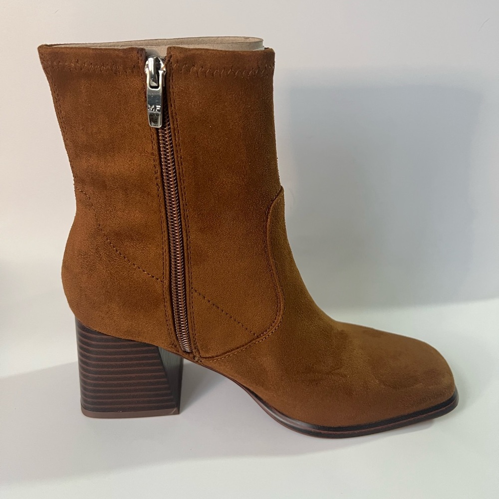 Marc Fisher Rodana Medium Brown Suede Ankle Boots 6 - Picture 5 of 9